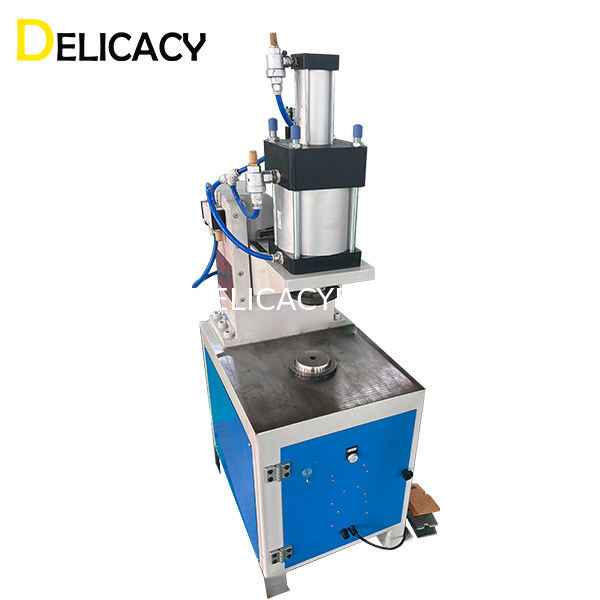 Semi Automatisch Blikjesproductiemachine Flanging voor Ronde Blikken 99mm 127mm